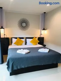 Ingnam Pool Villa - Image 2