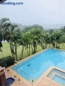 Luxury Gold Coast Mountain View Villa with pool - Image 3