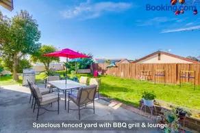 Entire Private House with Big Yard, Garage, King Bed, Crib, 4 Bedrooms - 3 Bathrooms, Available Now - Image 3