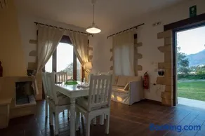 Sunset Villas - Image 4