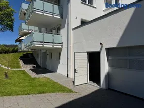 Lakeview Residence - Image 2