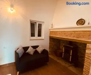 AL BIONDI Alentejo Cosy House for 2 with Kitchen and Patio - Image 1