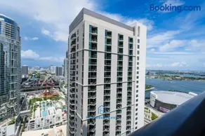 Apartment in New Luxury Condo in Downtown - Image 3