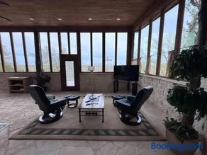 The Cross Patio Retreat - Image 2