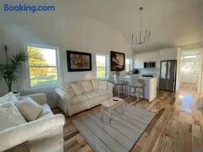 Luxury Farm Stay - Image 1