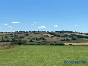 Bowlers Hill Campsite - Image 2