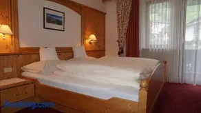 Gasthof Pension Tannenhof - Image 4