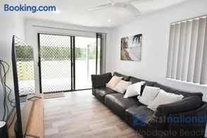 4 Manley Smith Drive WALKERS POINT - Image 3