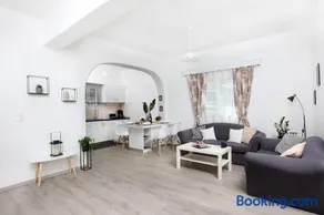 Alexia's Home Levanta - Image 2