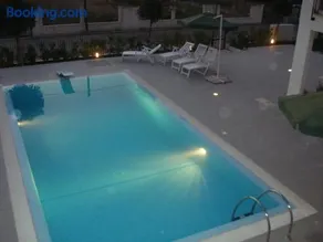 Lina apartments - Image 4