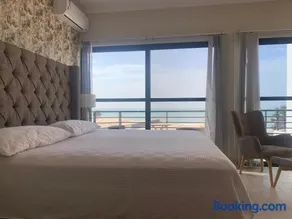 4 Bed Shared House Sea Front - Image 1