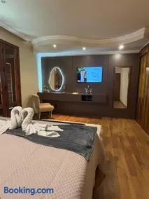 Dara House apart e eventos com piscina, sauna, Jacuzzi e área gourmet para festas - Image 1