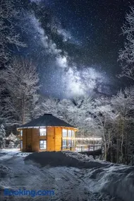 Mount Snow Yurt - Hot Tub, Wood Stove, WiFi, EVcharger - Image 3