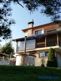 Divna Forest & Lake House - Image 5