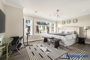 5-Star Luxury and comfortable home - Image 1