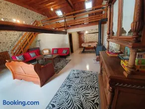 Grande maison en pierre avec jardin clôturé, animaux admis - Image 3