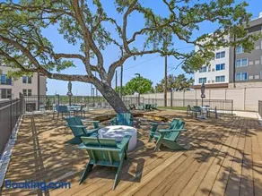 Lux King Suite-Patio & Pool-Gym-By Domain Mall - Image 3