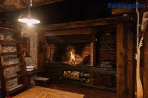 Cosy Chalet in Gospić with Jacuzzi and Mountain View - Image 1