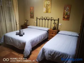 LOS ABUELOS - Image 2