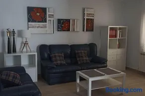 Vivienda turística con terraza en Rioja Alavesa - Image 1