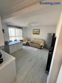 Dny Luxury - Image 1