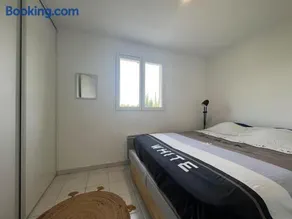 Appartement Paradou vue magnifique - Image 5