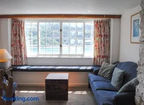 Shipwrights Cottage - Image 3