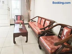 Hasana Guest House Syariah near Royal Plaza RedPartner - Image 2