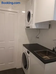 Edwin Place Apartment - Image 3