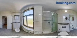 Alpina home - Image 1