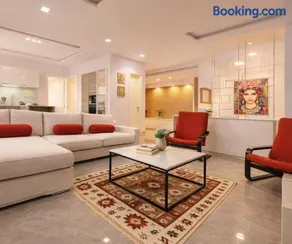 Eni`s Apartments - Image 1