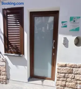 Sea House Kamaraton - Image 1