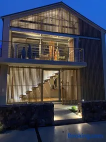 Tide and Timber Luxury Guesthouse - Image 1