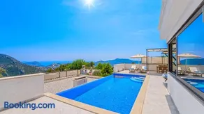 Secluded Sea-View Romantic Escape Villa Bella 4 Leylak - Image 3