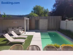 Nova Nocte Urban Private Pool & Spa Retreat - Image 3