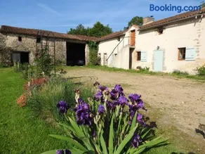 Maison charmante près de Nueil-les-Aubiers avec jardin - Image 1