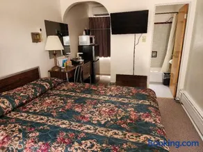 Scott Shady Court Motel - Image 2
