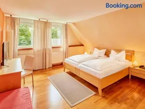 Püttmanns Dorfhotel - Image 3