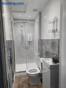 12 Gyllyngvase Terrace - Image 4