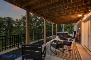The Apple Mountain House - Image 4