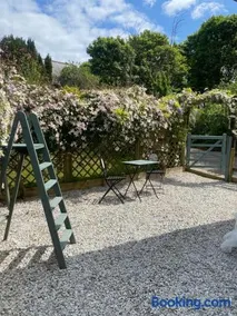 Hillhead Hideaway - Image 5