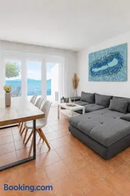 BALATON A KERTBEN - BALATON IN THE GARDEN - Beachfront villas with beautiful view, private beach - Image 1