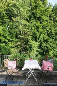 Große Wohnung mit Dachterrasse in Starnberg - Image 2