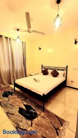 Jewel Apartment - Image 3