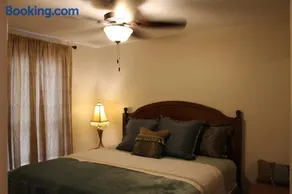 Comfy Cozy Affordable Home Away Home - Image 2