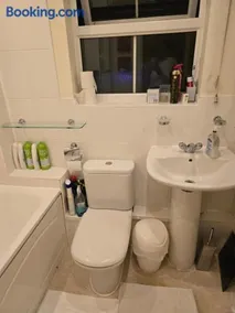 Room away from home - Image 4