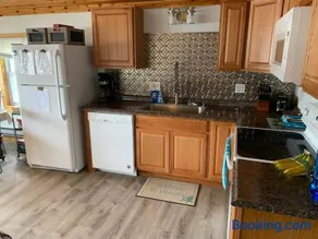 Peaceful Cayuta Lake Cottage with early check in - Image 3