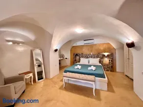 Traditional Cave Villa-Paradise & Prive Jacuzzi - Image 3