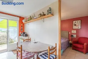 Appartement accueillant à Mortagne-sur-Gironde, 45 m², terrasse - Image 5