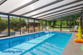 Chalet 102 Piscine 365 jours - Collection Idylliq - Image 1